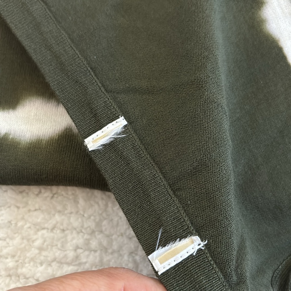 MICHAEL KORS TIE- DYE OLIVE GREEN AND WHITE SCARF - Picture 5 of 15